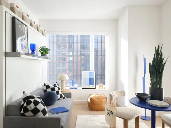 550 10th Avenue image 3 of 15