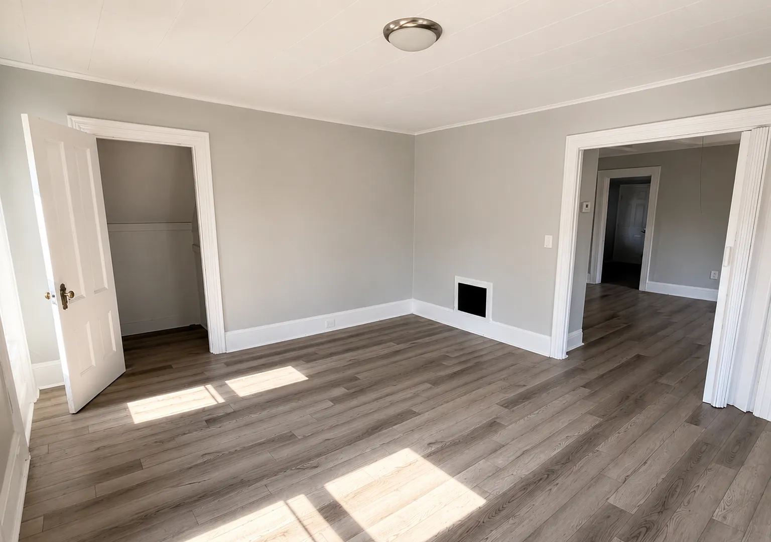 210 Center Street — Photo 4