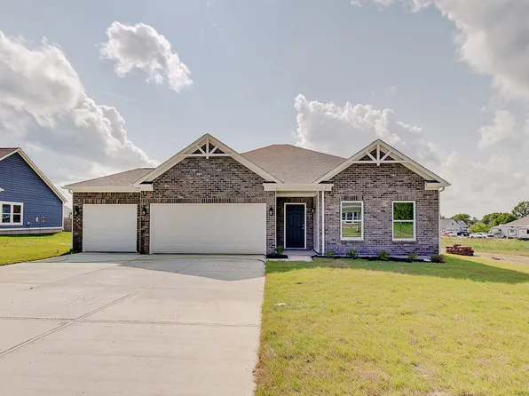 51 E Manchester Dr, Trafalgar, IN 46181