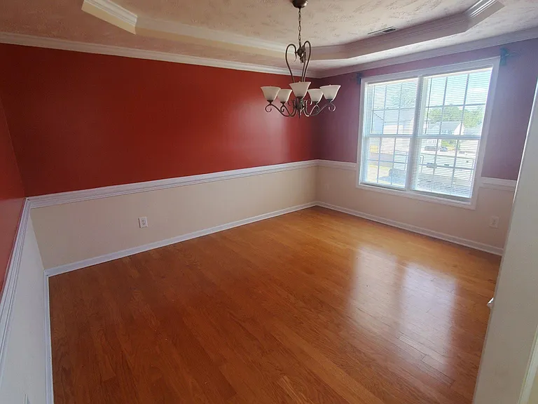24 Sapphire Dr — Photo 3