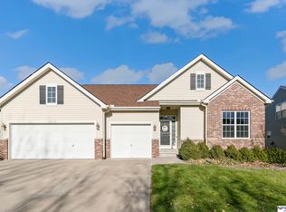 16050 Cary St, Omaha, NE 68136