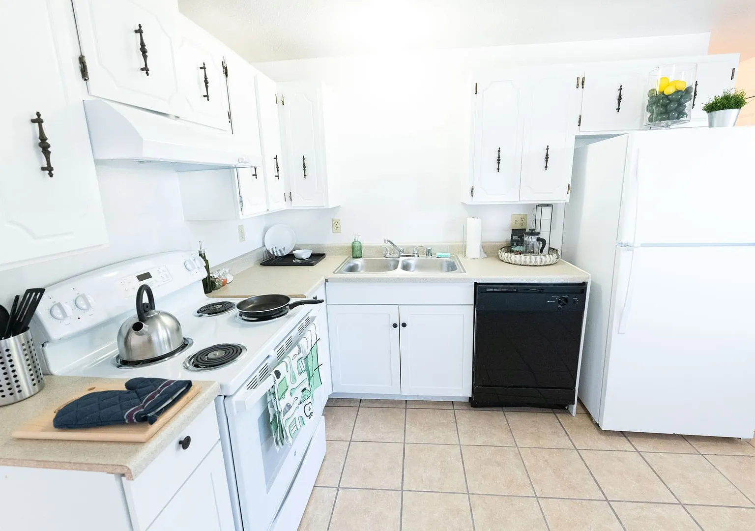 South Madison Apartments — Photo 2