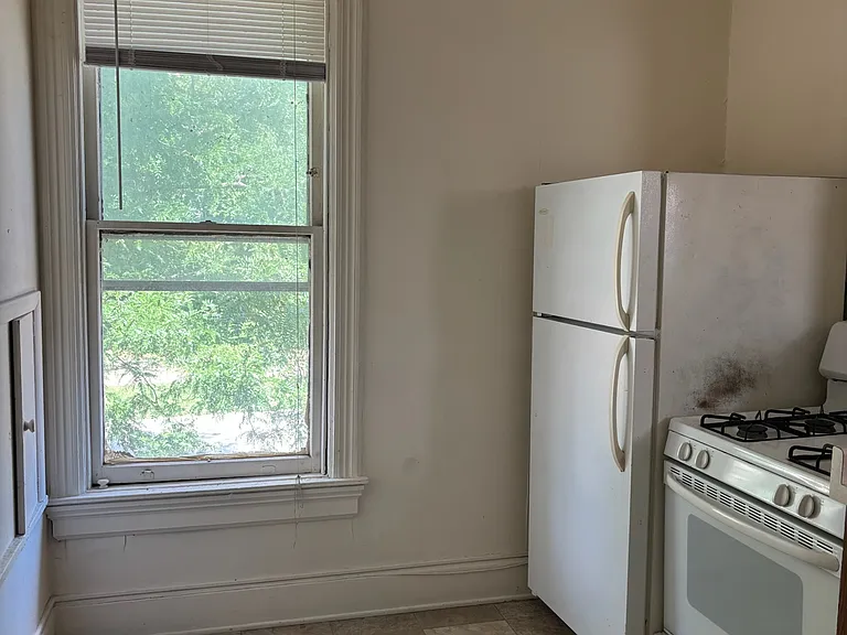 319 N Pinckney St #2 — Photo 22