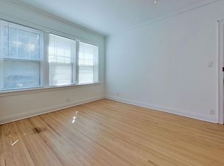 734-44 W Aldine Ave, Chicago, IL 60657
