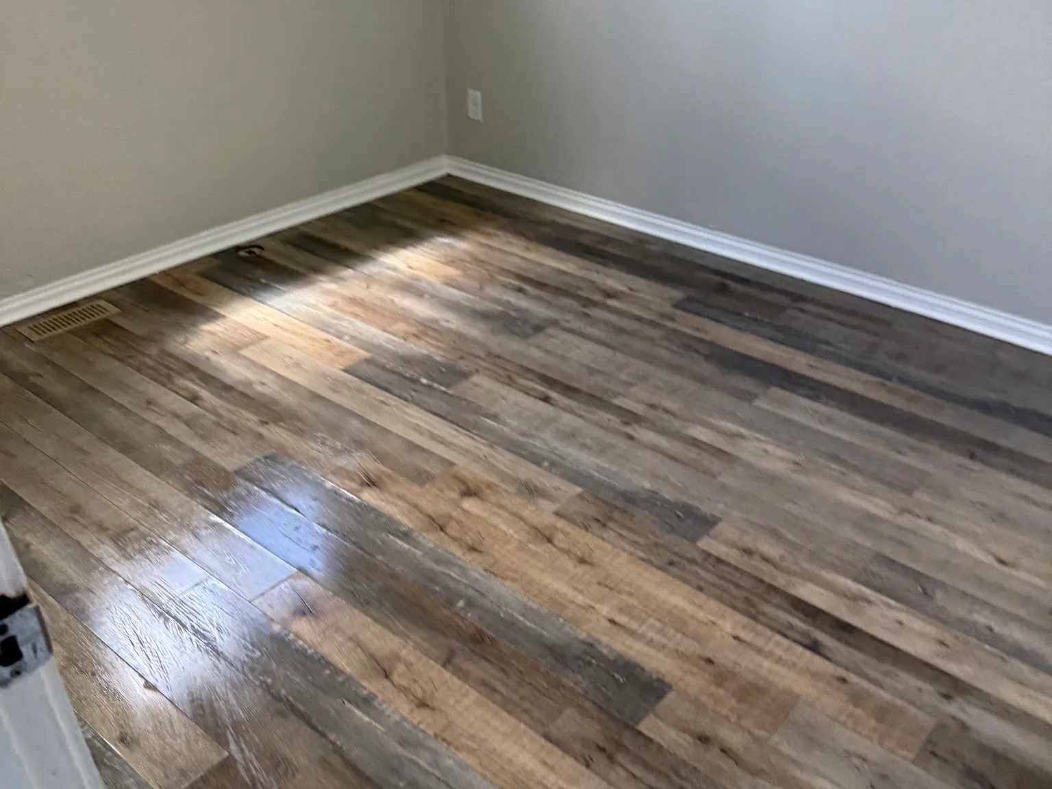 2 bed, 800 sqft, $795 — Photo 2