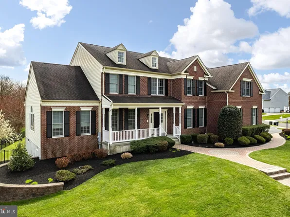 5 Thorn Ln, Chesterfield, NJ 08515