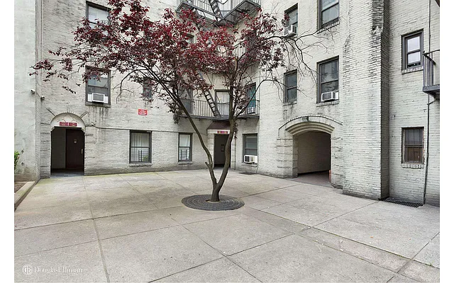 Sold by Douglas Elliman | media 18