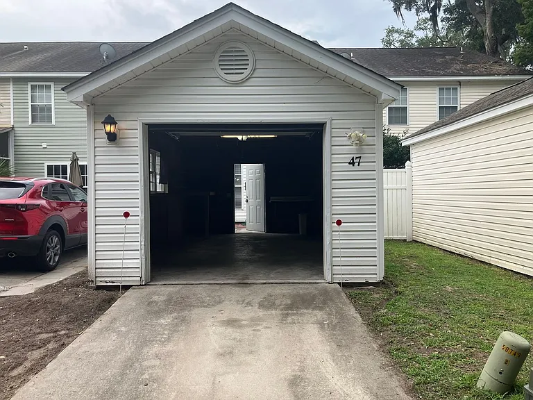 47 Regent Ave — Photo 30