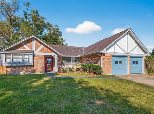 5703 Woodville Ln, Pearland, TX 77584