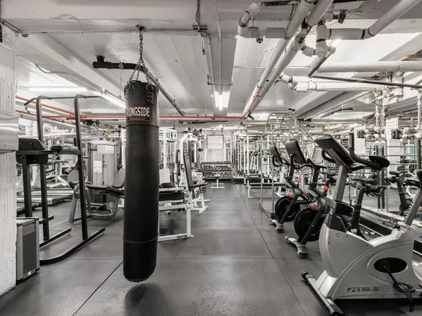 333 East 43rd Street image 18 of 21