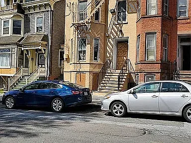Building Photo - 145 Grand St #B