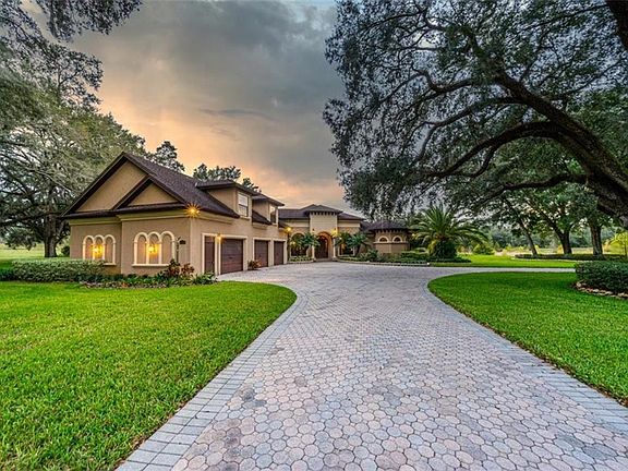 4th image of 41348 Stanton Hall Dr