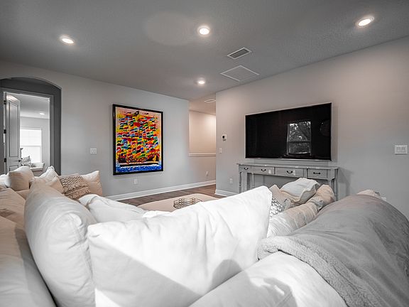 5th image of 3818 W De Leon St #2