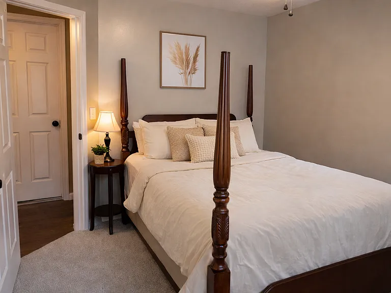 2nd guest bedroom 2nd picture