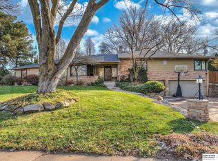 833 Palamino Rd, Omaha, NE 68154