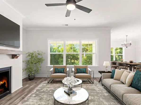 98 Winchester Dr, Rossville, GA 30741