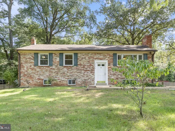 3754 Gardiner Rd, Waldorf, MD 20601