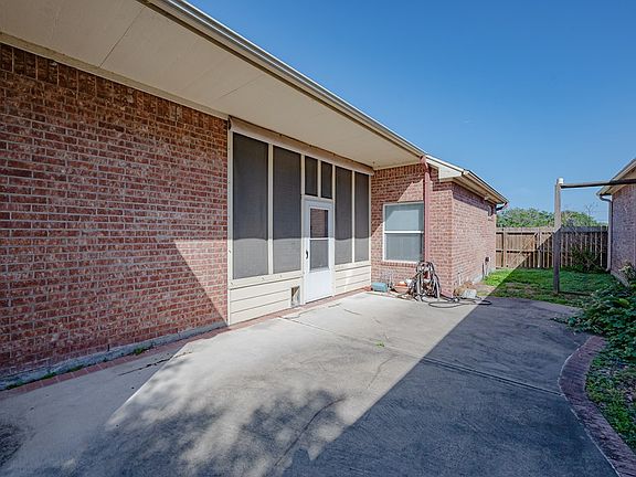5th image of 133 Heron Oaks