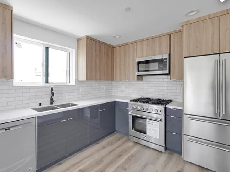 1146 N Sycamore Ave — Photo 6