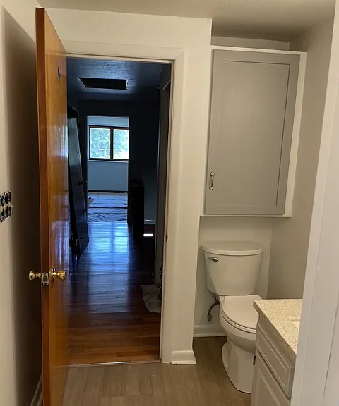812 Elmwood St — Photo 5