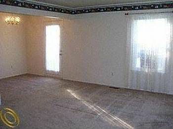 4th image of 41711 Onaway Dr #281