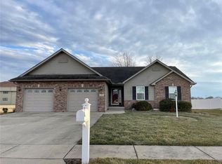 128 Patton Dr, Bethalto, IL 62010