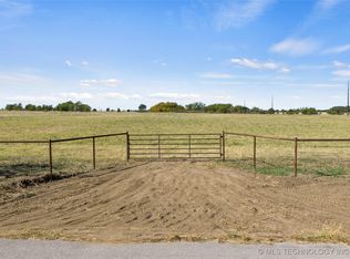 2 Cactus Ln, Hennepin, OK 73444