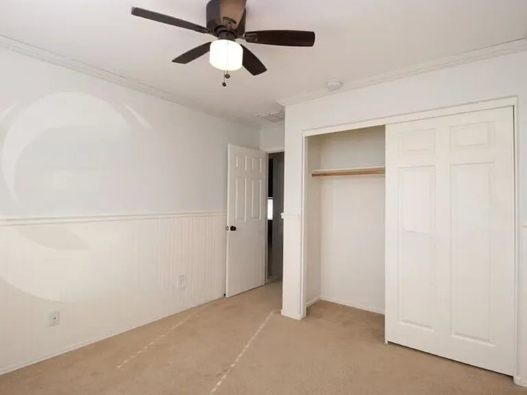 15447 W Poinsettia Dr — Photo 21