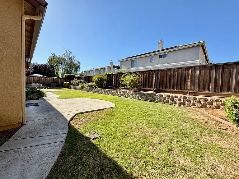 493 Edgefield Pl — Photo 19