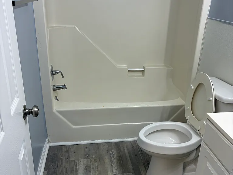 916 E Raleigh Blvd #G — Photo 13