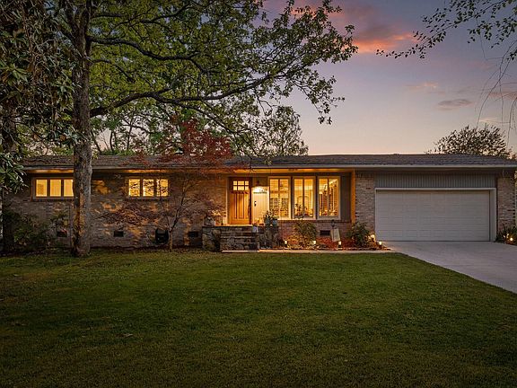 2nd image of 1627 Fernwood Cir
