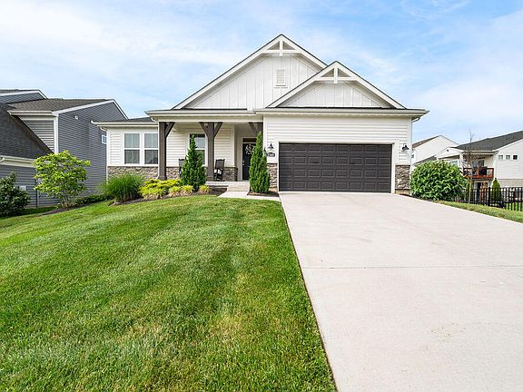 2nd image of 2349 Lucca Way