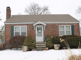 1005 Locust St, Boonville, MO 65233