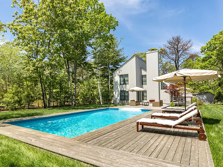 546 Wainscott Northwest Rd — Photo 24