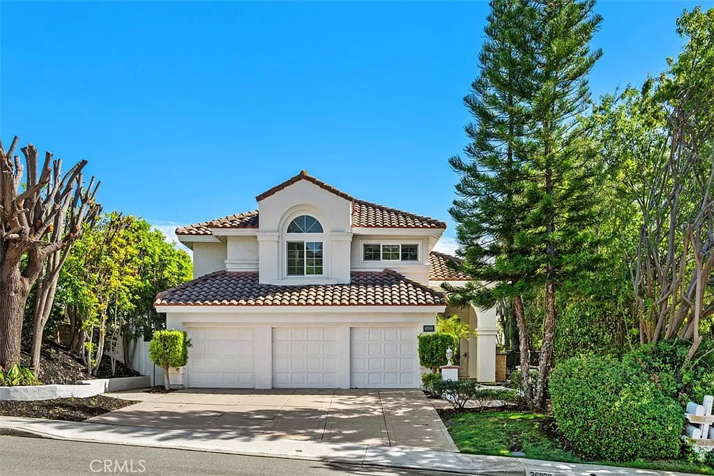 4 bed, 2845 sqft, $6,800 — Photo 1
