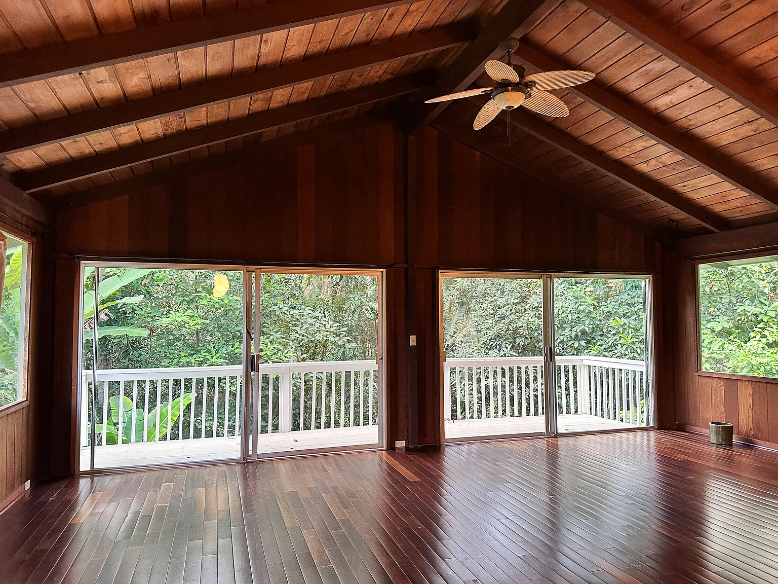 3 bed, 1.5 bath, $4,000 — Photo 1