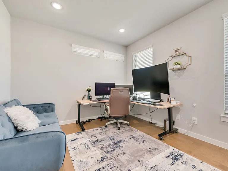 211 Coyote Creek Dr — Photo 10