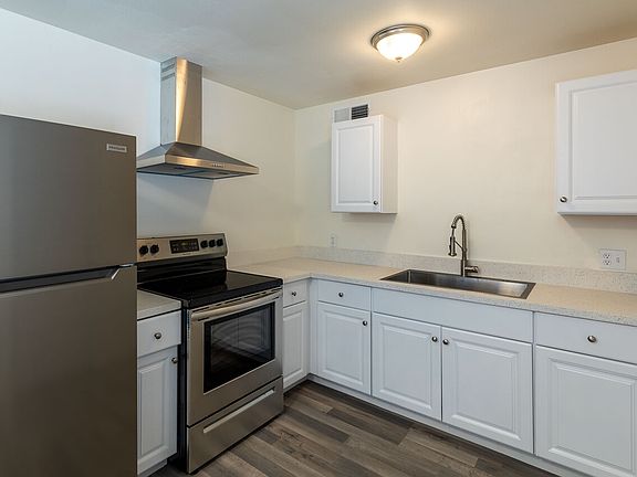 3rd image of 1017 E Fairmount Ave #1017