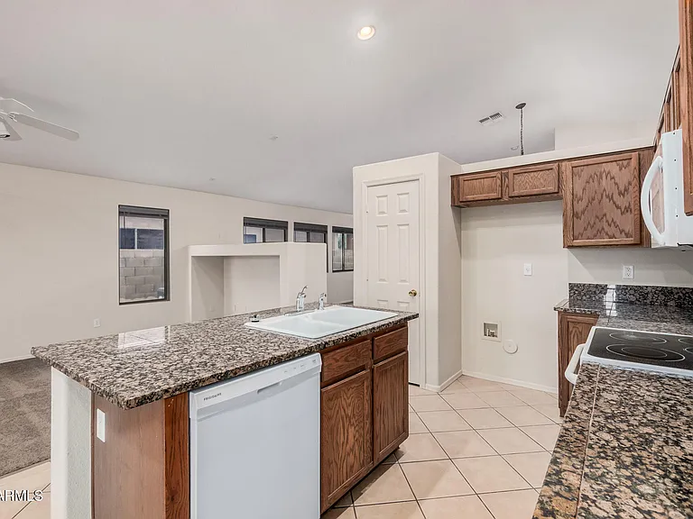12828 S 175th Ln — Photo 4