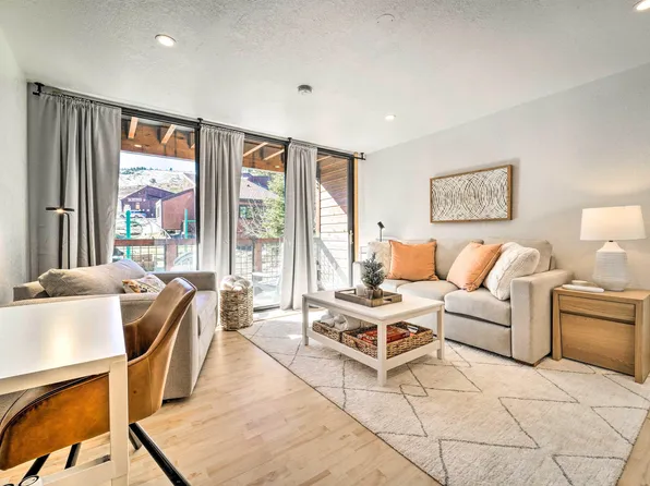 11591 Snowpeak Way #209, Truckee, CA 96161