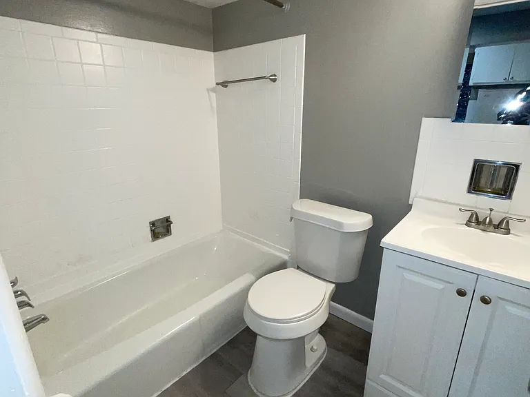 595 Brown St — Photo 8