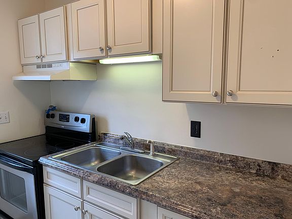 4th image of 193 North St APT 5