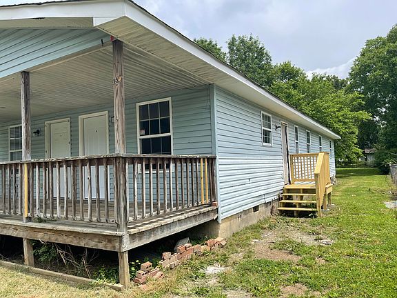 3rd image of 2712 N Orchard Knob Ave