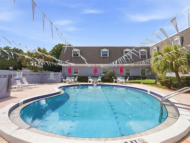 1717 Belleair Forest Dr #A — Photo 5