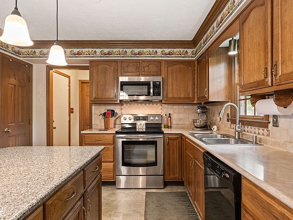 5th image of 4700 Briarwood Trce