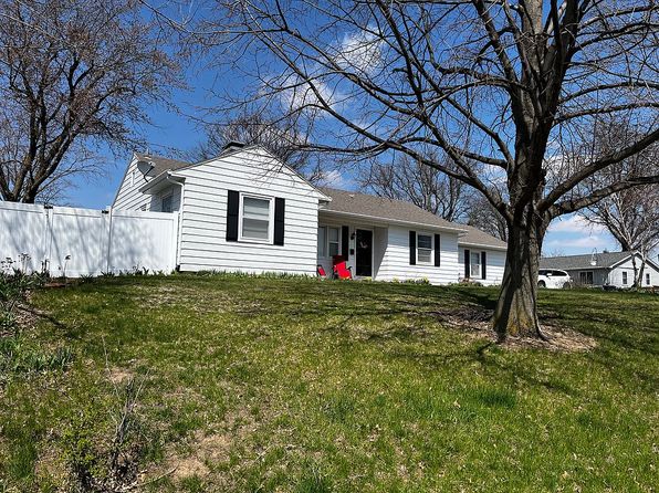 1820 Bryn Mawr Cir