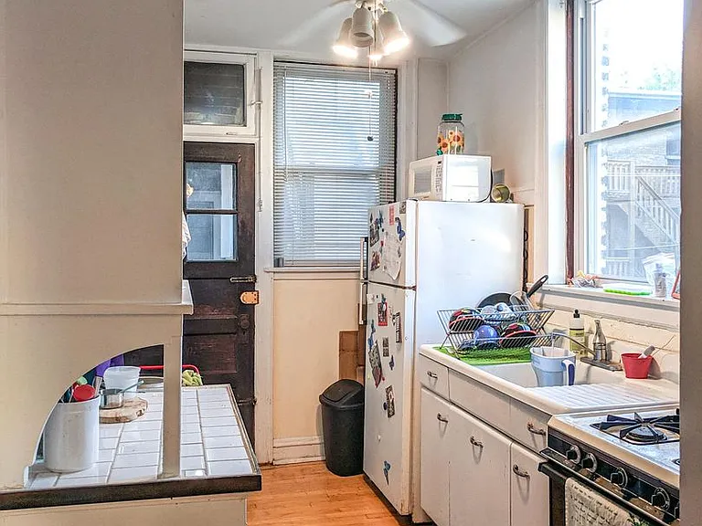 5208-14 N. Damen / 2000-10 W. Foster — Photo 16