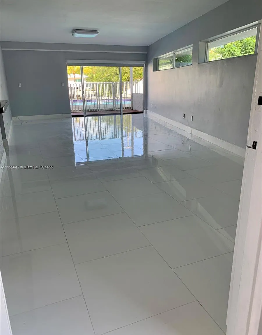 2 bed, 1186 sqft, $3,200 — Photo 4