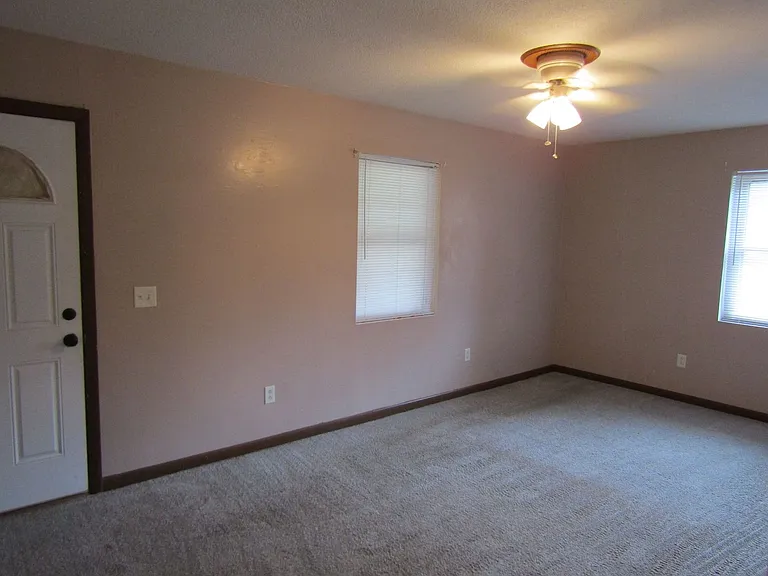 125 Glenn Bryant Rd — Photo 8