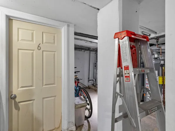 258 New York Avenue image 18 of 22